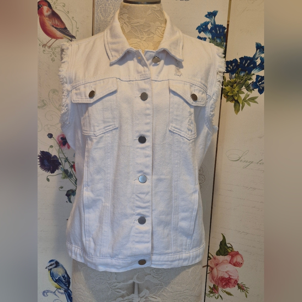 White Sleeveless Denim Vest